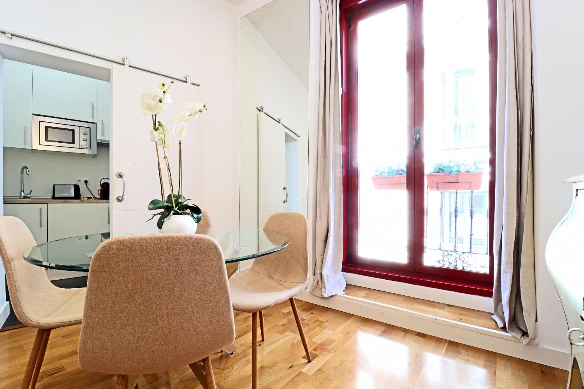 Chueca Suites Madrid Exterior photo