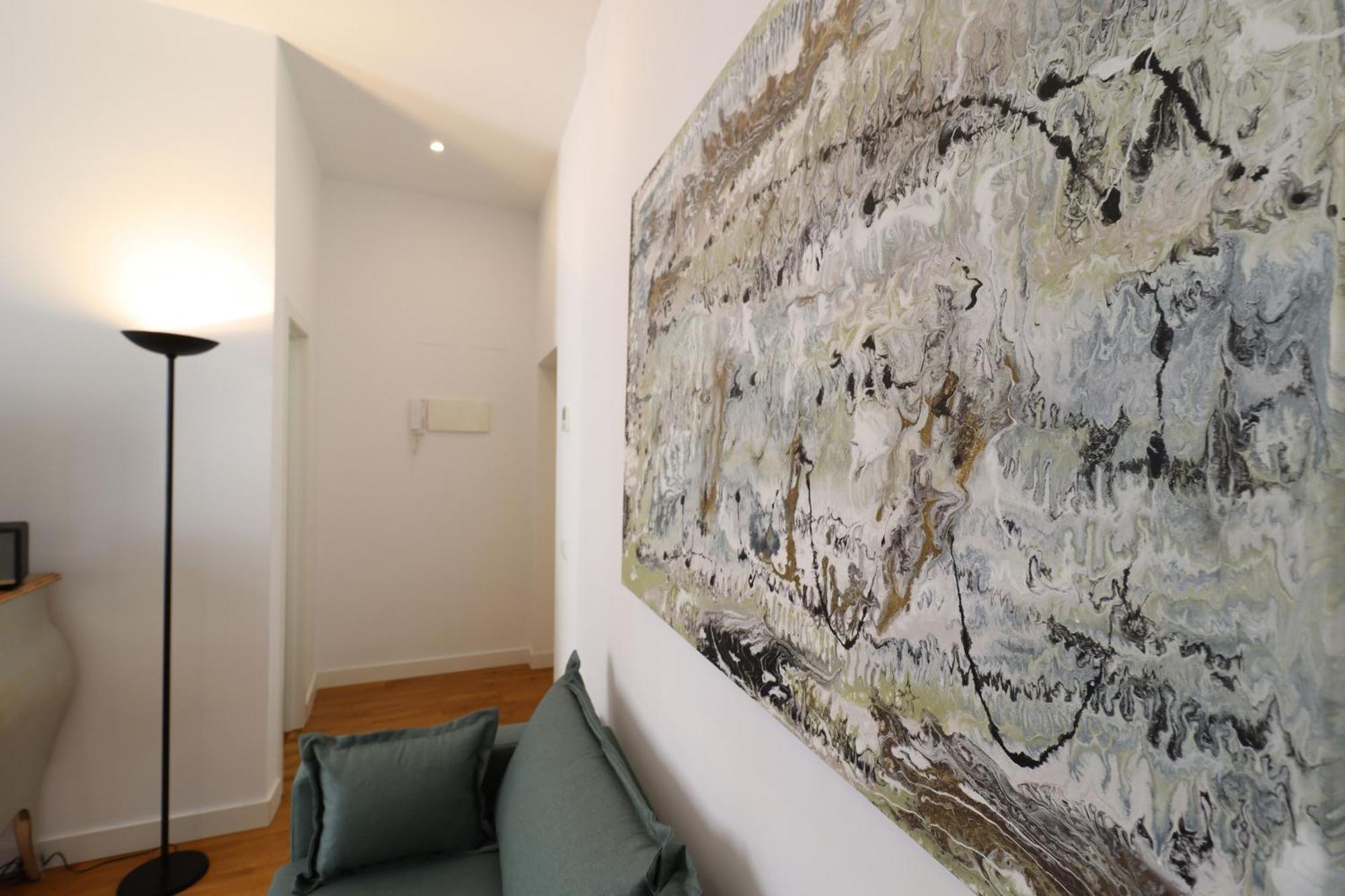Chueca Suites Madrid Exterior photo